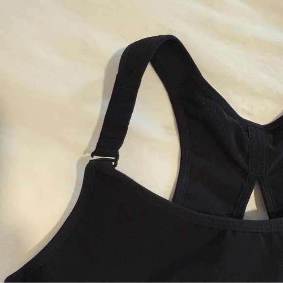SPANX high impact sports bra - Picture 6 of 11